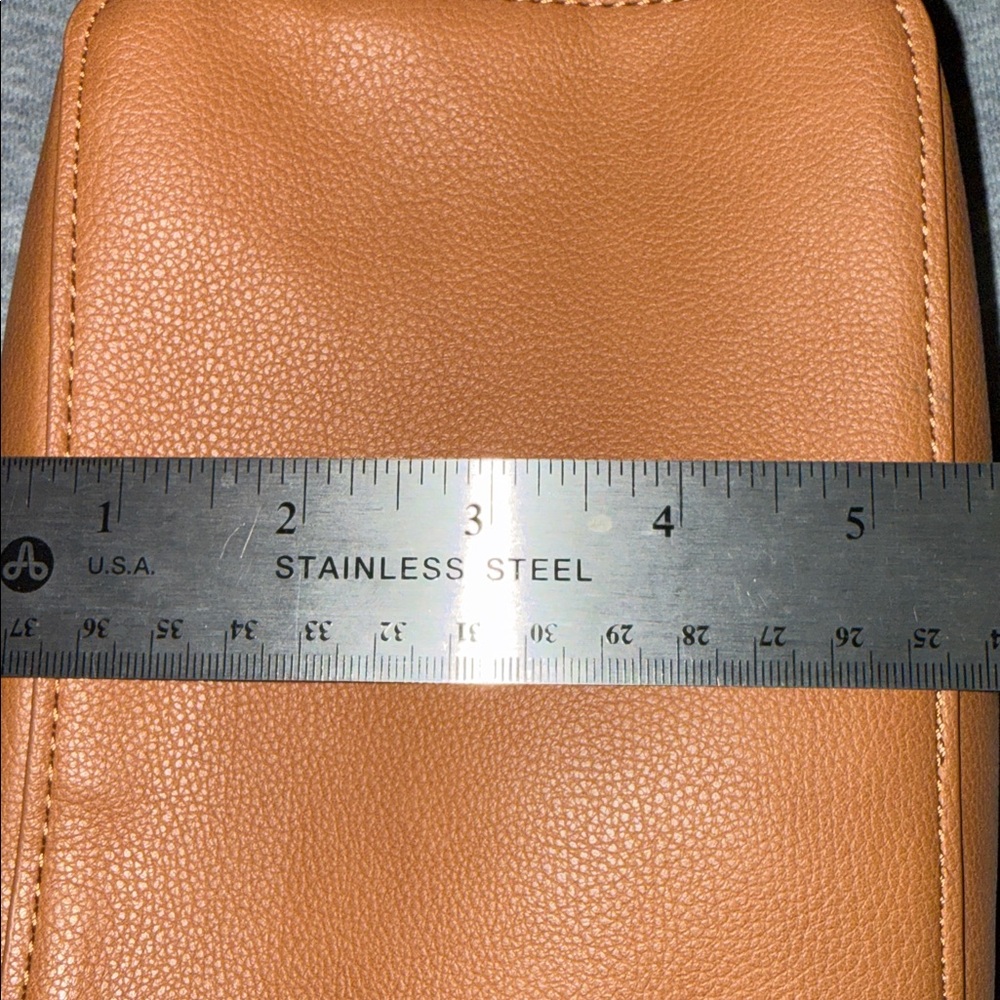 Thirty-One Tan Crossbody Bag - Picture 9 of 10